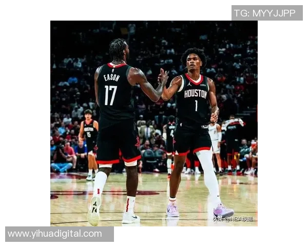 亚历山大率雷霆11胜1负领跑NBA常规赛排名，尼克斯五连胜冲东部第二，快船稳居西部前四